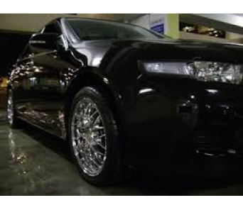 GLOSS BLACK